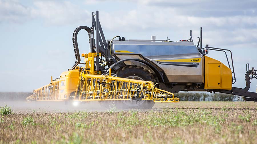 Chafer trailed sprayer