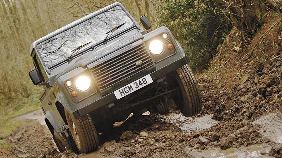 Land Rover – Defender