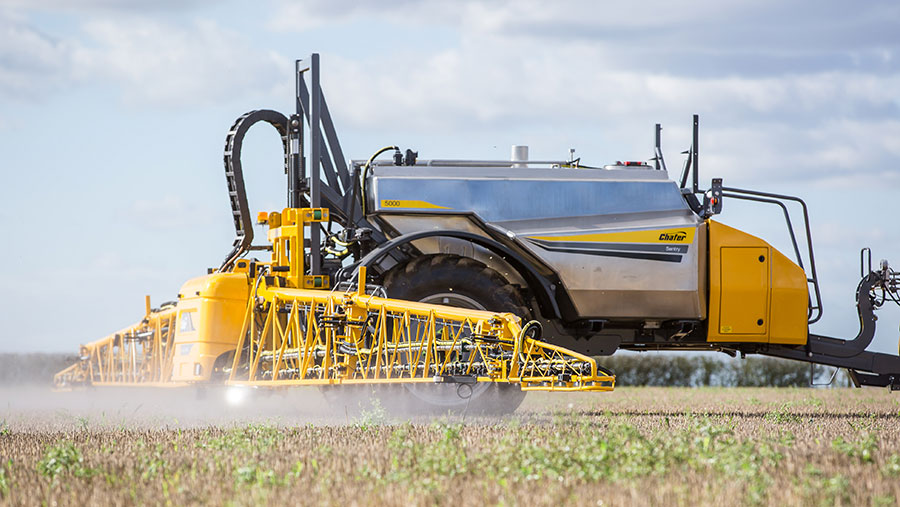 Chafer trailed sprayer