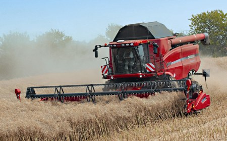 Case IH Axial-Flow 9010 combine biggest in range - Farmers Weekly