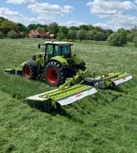 Claas boosts its triple mower offering - Farmers Weekly