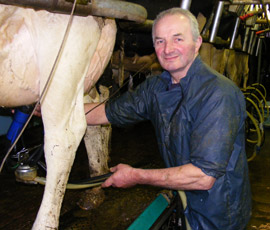 Charity milking marathon raises thousands - Farmers Weekly