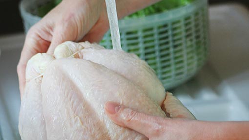 Poultry reaffirmed as top cause of food poisoning - Farmers Weekly