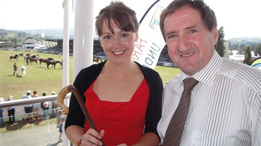 TV presenter wins Bob Davies Memorial Award for piece on bovine TB ...