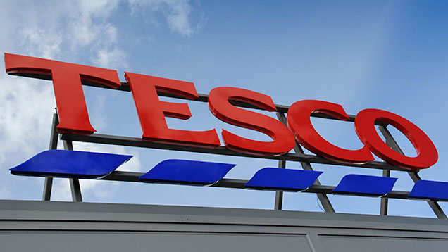 Tesco drops milk price paid to dairy farmers - Farmers Weekly