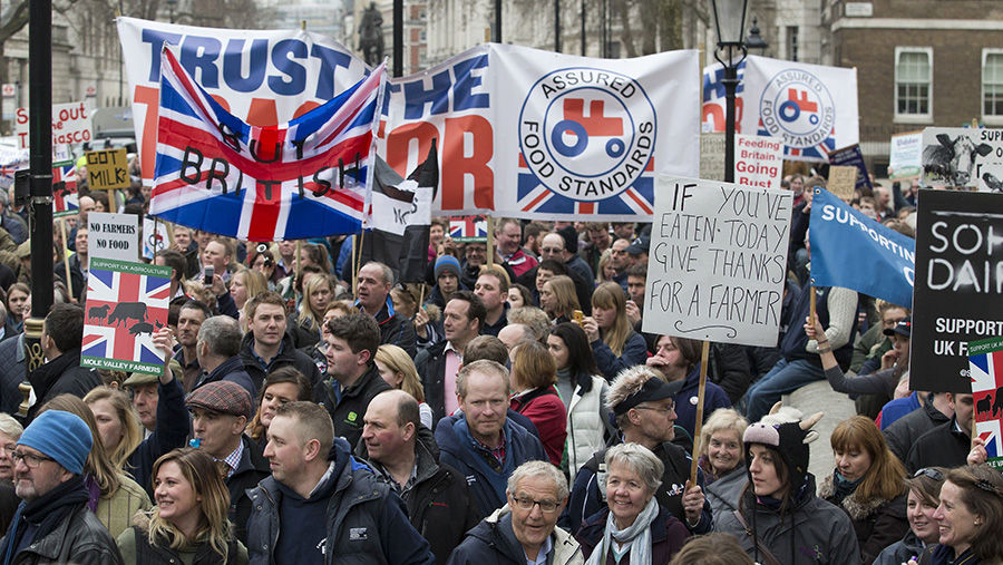 Video: Farmers plan second march through London - Farmers Weekly