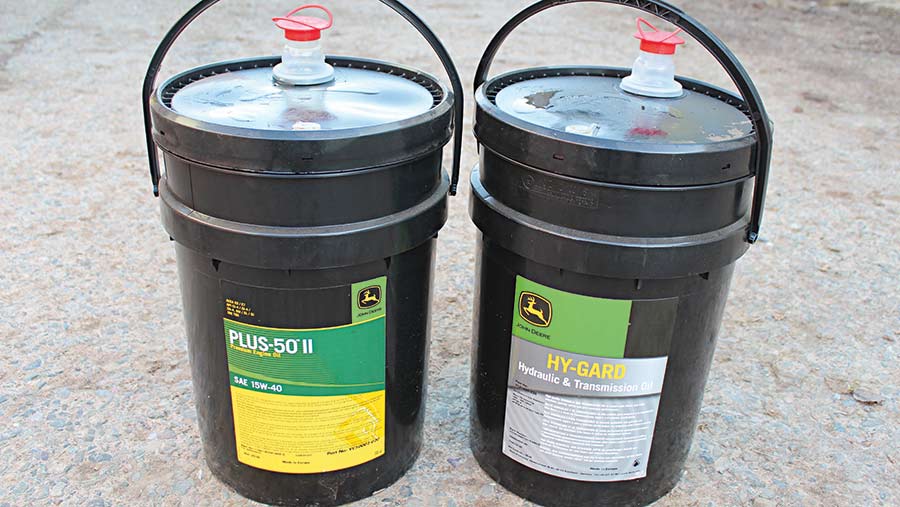 Oil containers