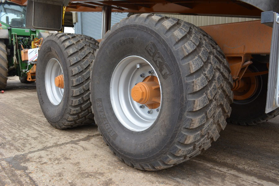 Trailer tyres
