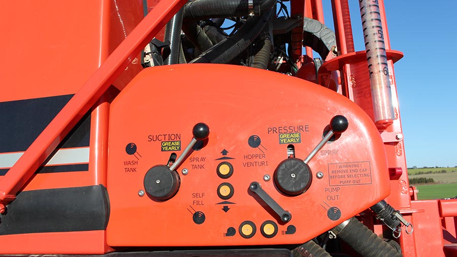 Sands Horizon sprayer controls