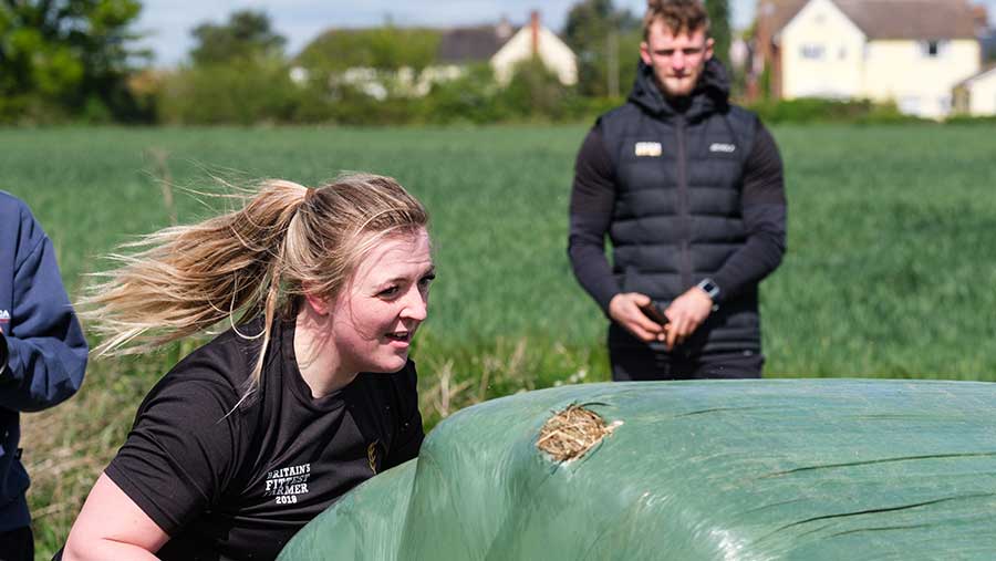 Vicky Willis rolls her silage bale towards the finish line © Colin Miller/RBI