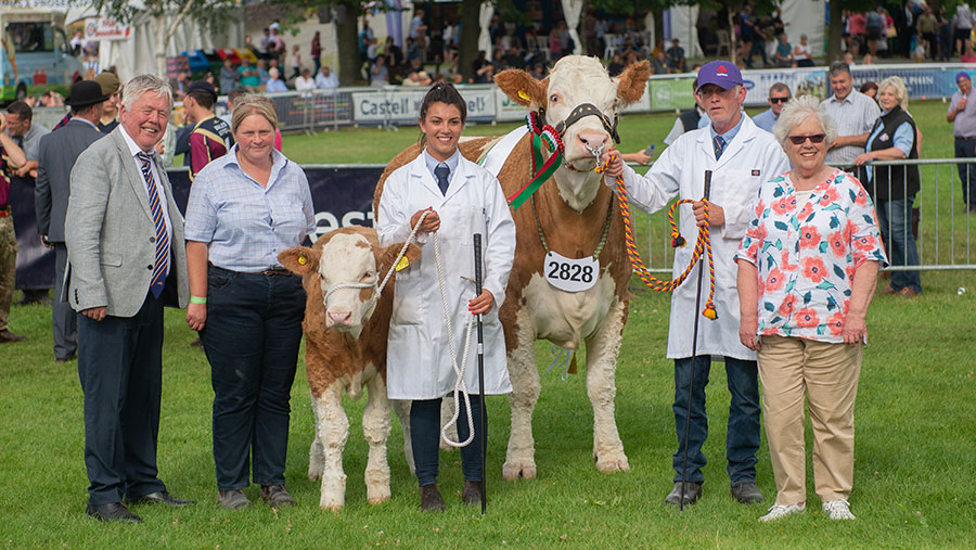 Interbreed beef champion with owners