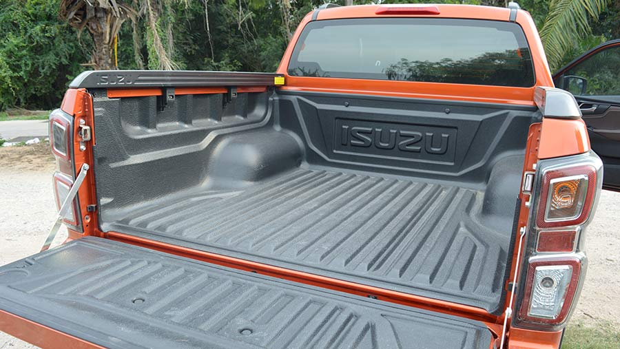 Rear load space of Isuzu D-Max