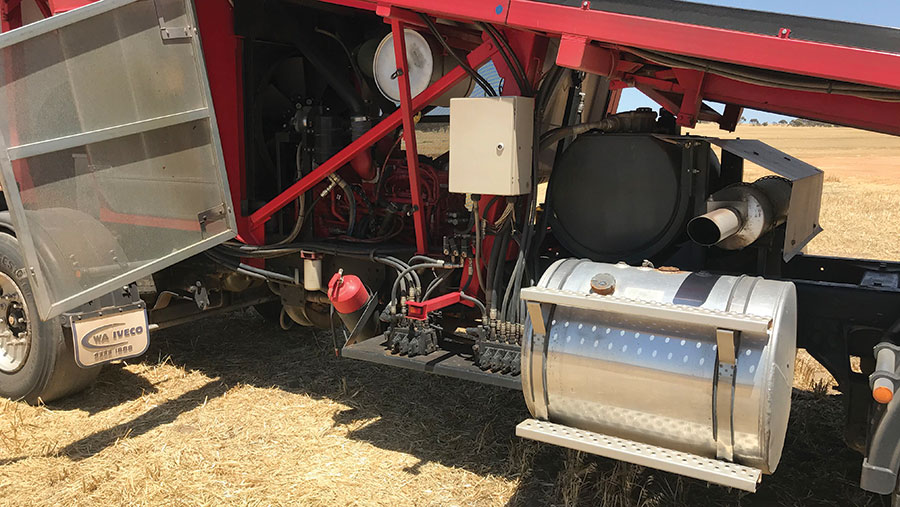 Bale chaser's driveline