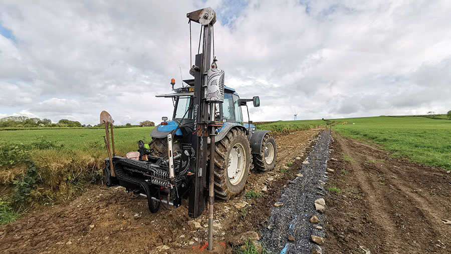 Video: Farmers get inventive with fencing and hedging kit - Farmers Weekly
