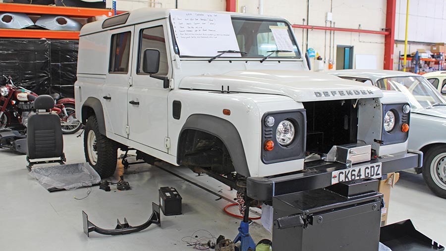 Land Rover Defender gets 450hp electric transformation - Farmers Weekly