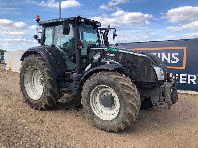 Valtra tractor at auction