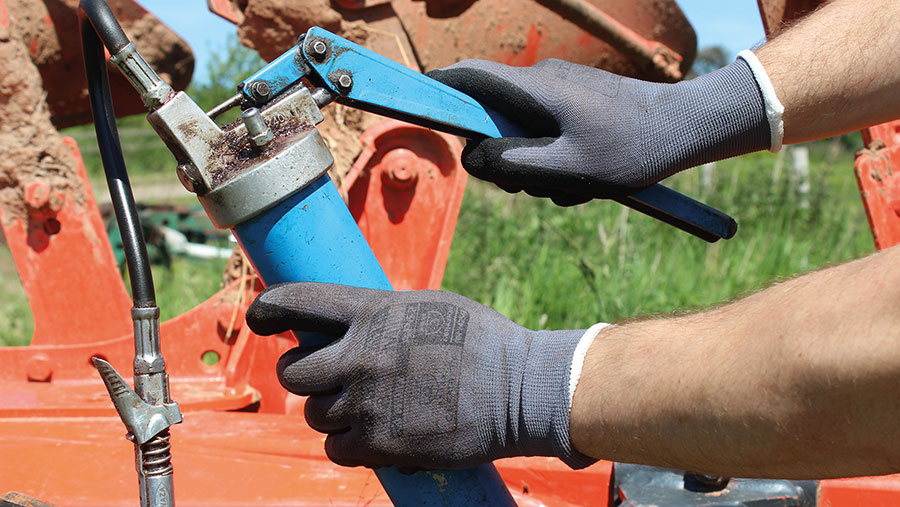 Portwest Dermiflex water-repellent gloves
