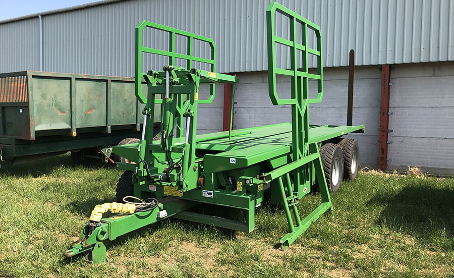 Heath bale chaser