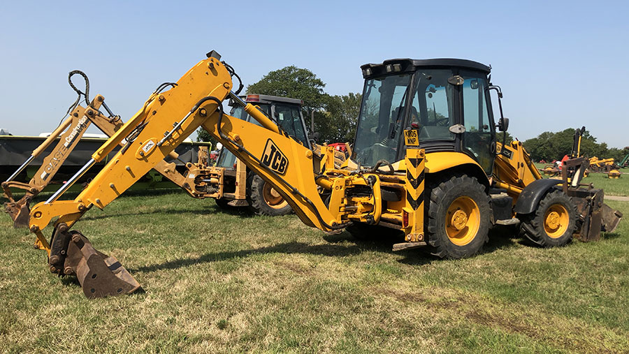 JCB-3CX