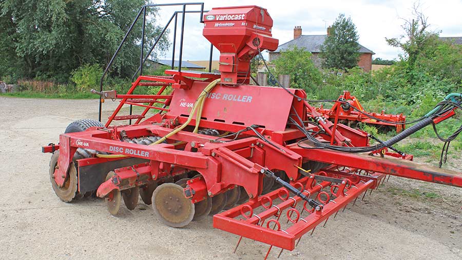 He-Va Disc Roller cover crop drill