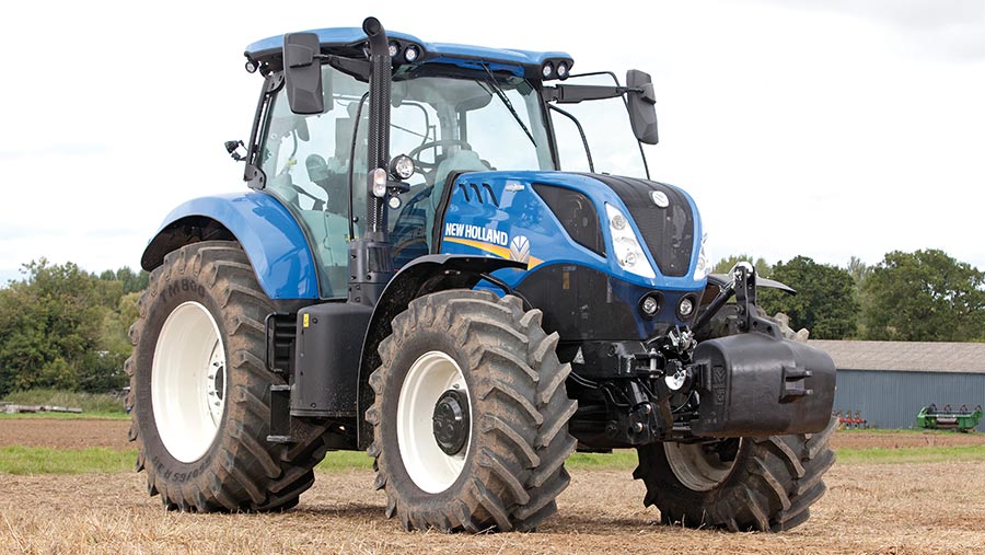 Video: New Holland T7.210 Auto Command on test - Farmers Weekly