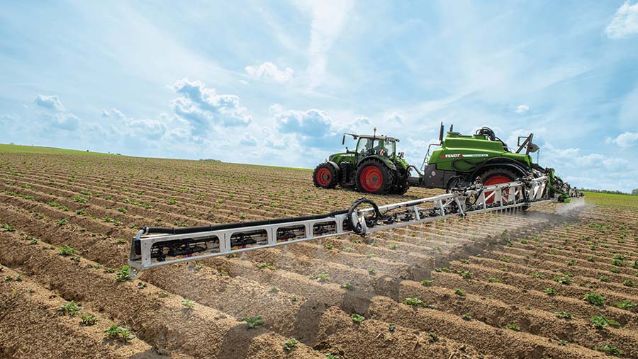 Fendt Rogator 366 sprayer