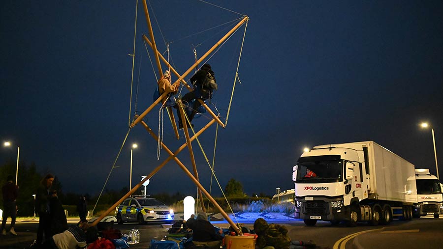A bamboo structure erected by the protesters © Andrea Domeniconi