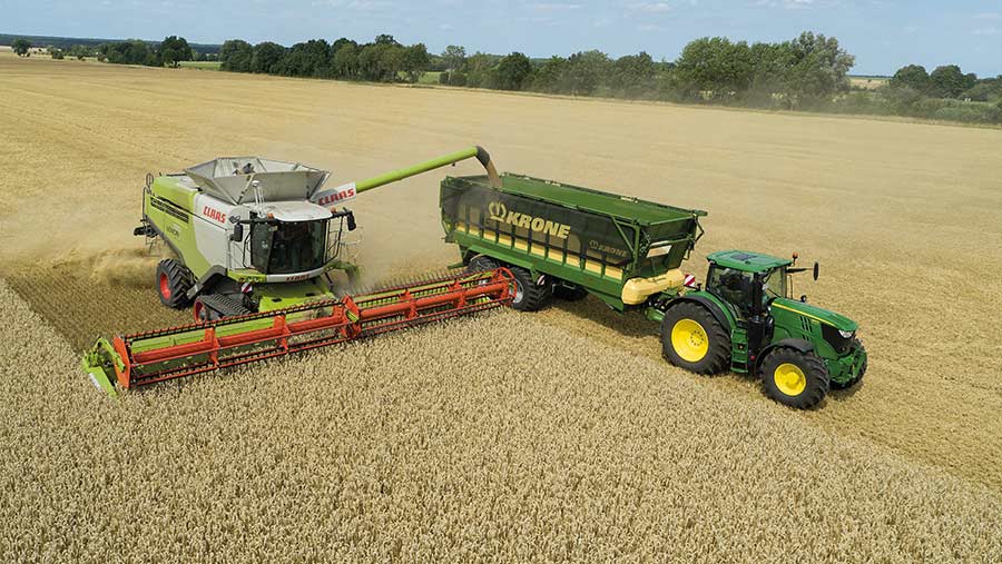 Krone releases huge GX twin- and tri-axle trailers - Farmers Weekly