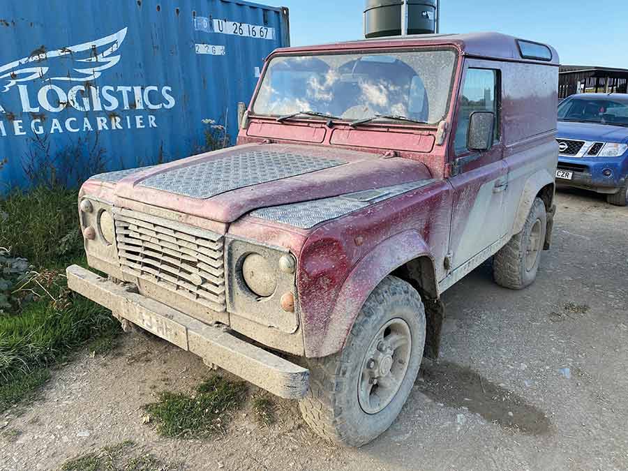 Land Rover Defender