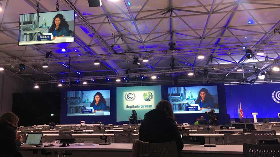 Jyoti Fernandes addresses the opening plenary session at COP26 © Landworkers' Alliance