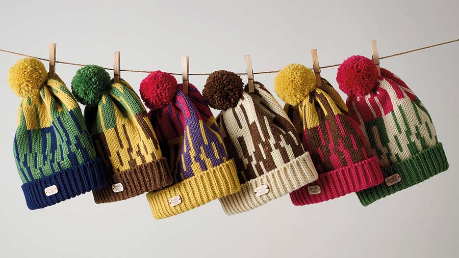 Woollen hats on line