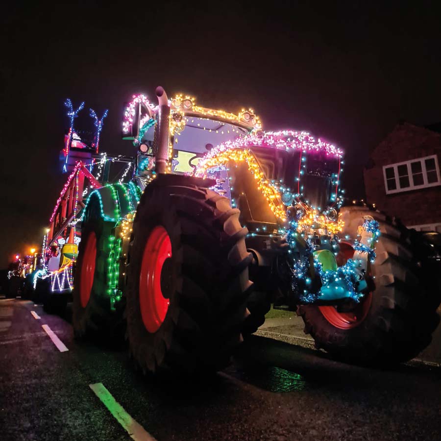 Pictures Christmas Tractor Run Raises Thousands For Charity Farmers Weekly