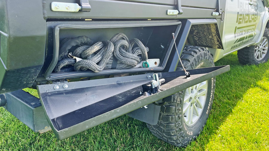 tool tray on truck