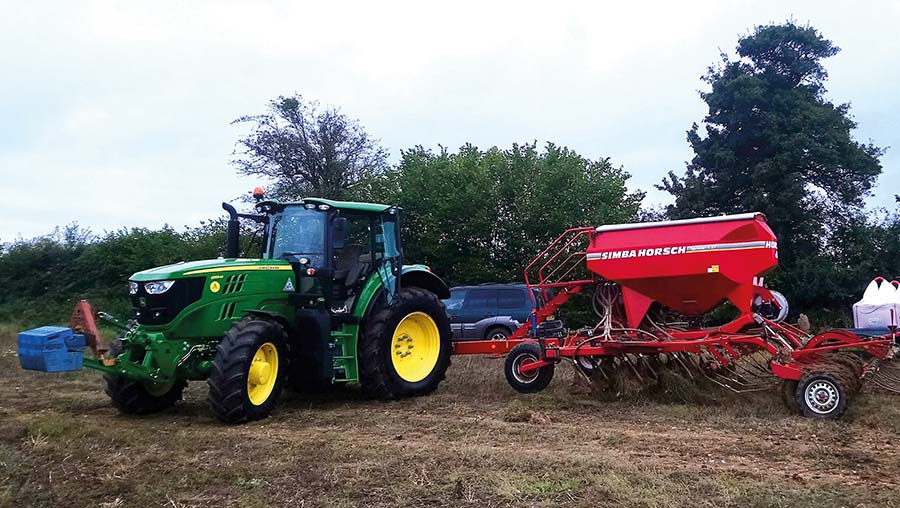 John Deere drilling