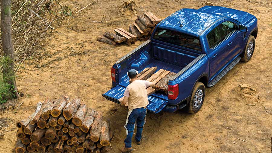  New generation Ford Ranger has a wider load space between the wheel arches © Ford