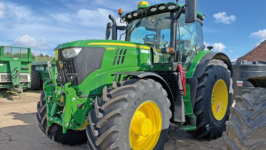 John Deere 6195R