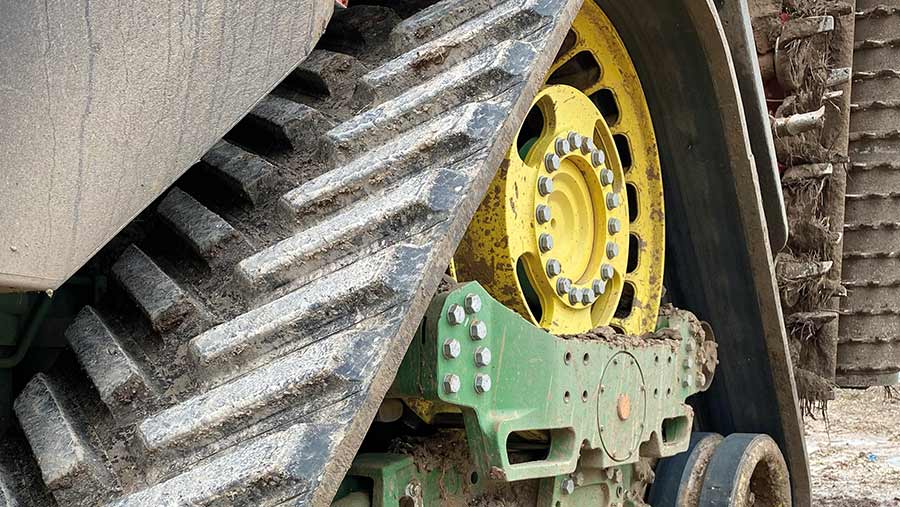 Tracked tractor wheel