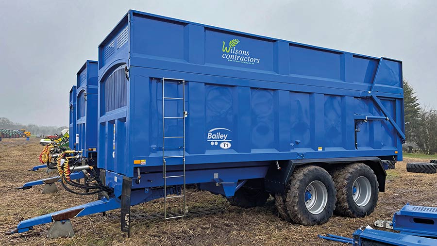 Silage trailer