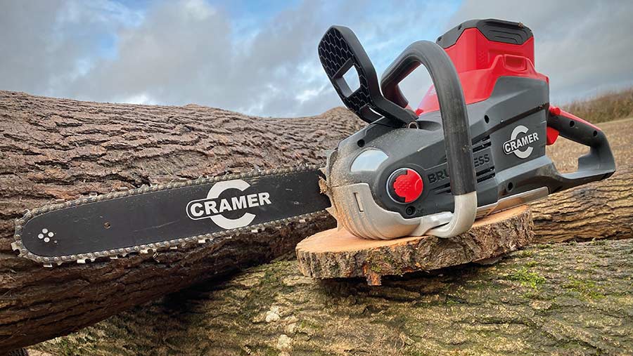 Cramer 82CS34 chainsaw