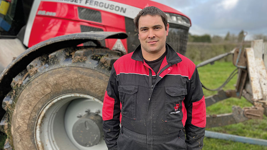 Owner rates Massey Ferguson 8S.265 tractor with Dyna E-Power transmission -  Farmers Weekly
