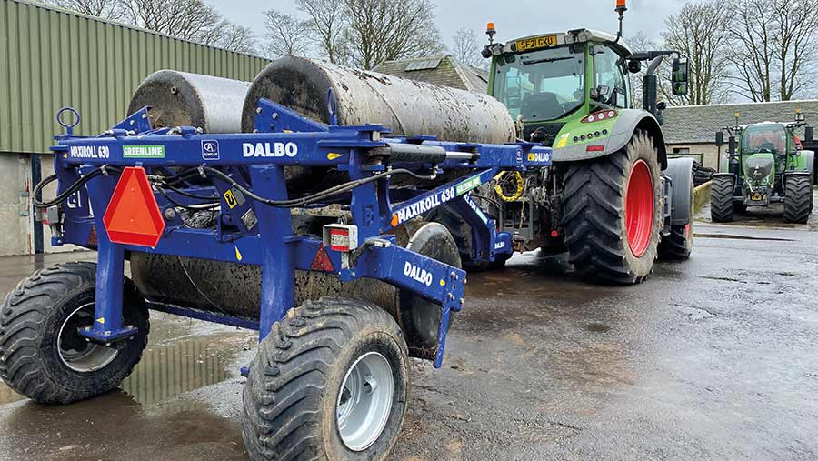 Dalbo Maxiroll 630 with Fendt 724