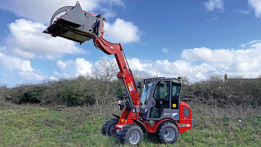 HZM 810T telehandler © James Andrews