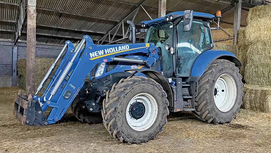 New Holland T6.180 with loader