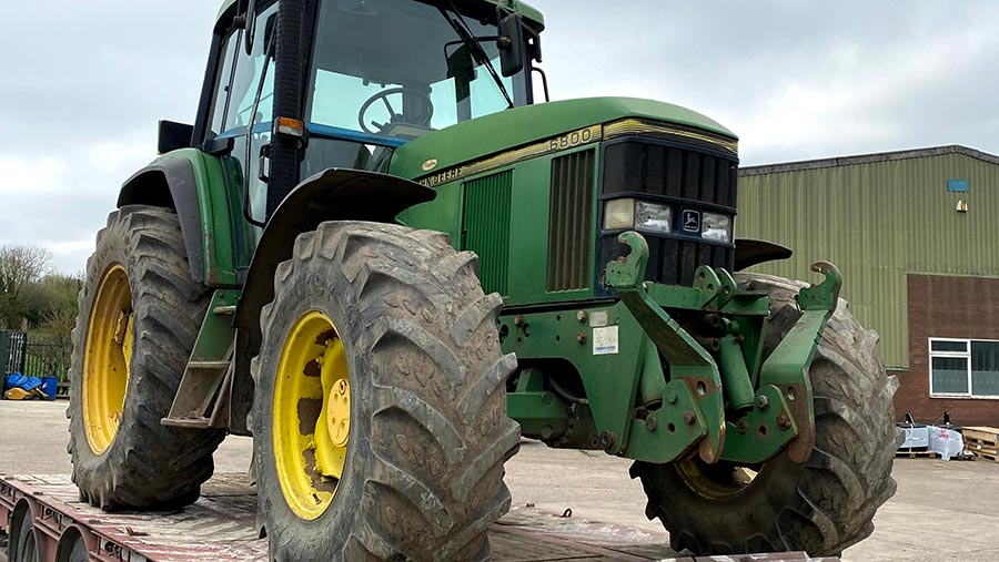 The John Deere 6800 arrives on the Lynx site ahead of a comprehensive restoration