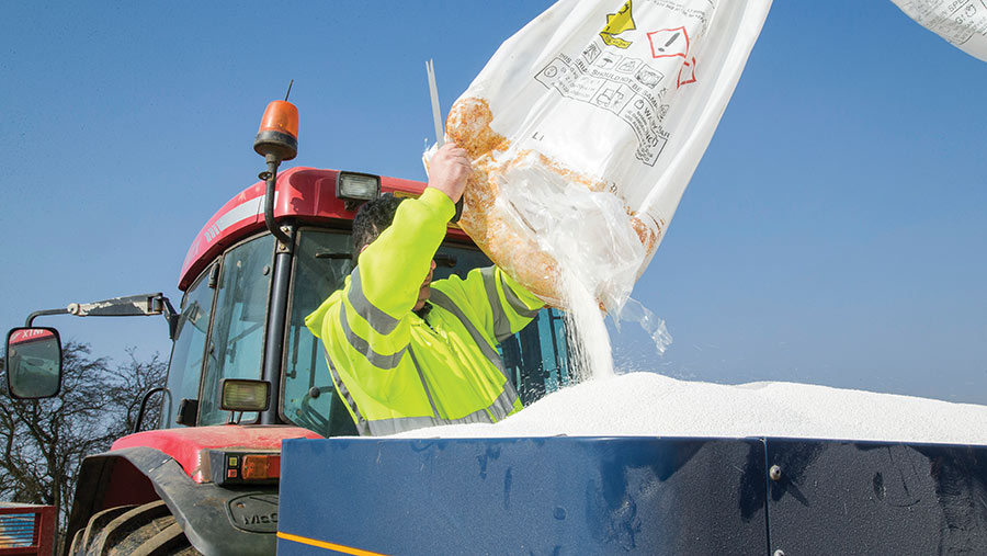 Loading fertiliser