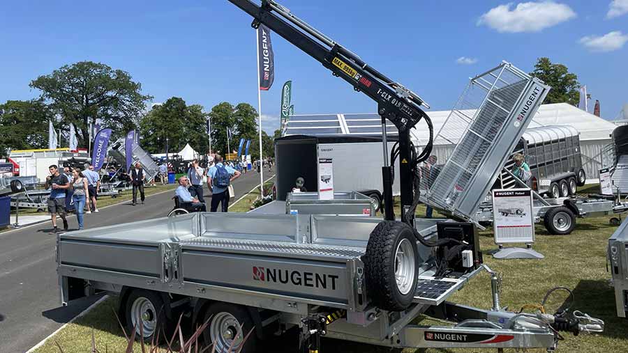 Nugent offers crane-equipped road trailer