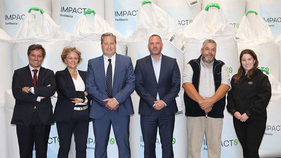 The first shipment of Impact Zero arrives in Southampton 