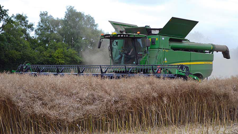 Oilseed rape harvest on Julian Gibbons' farm © MAG/David Jones