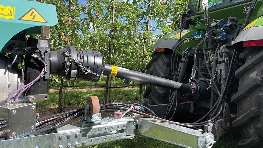 RootWave Top Fruit's pto-driven generator