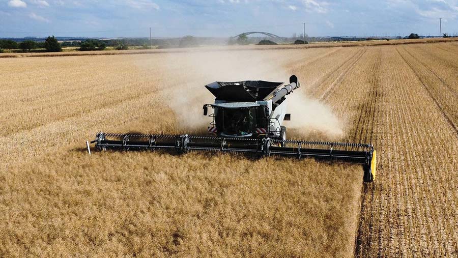 New Holland introduces its highest capacity combine yet - Farmers